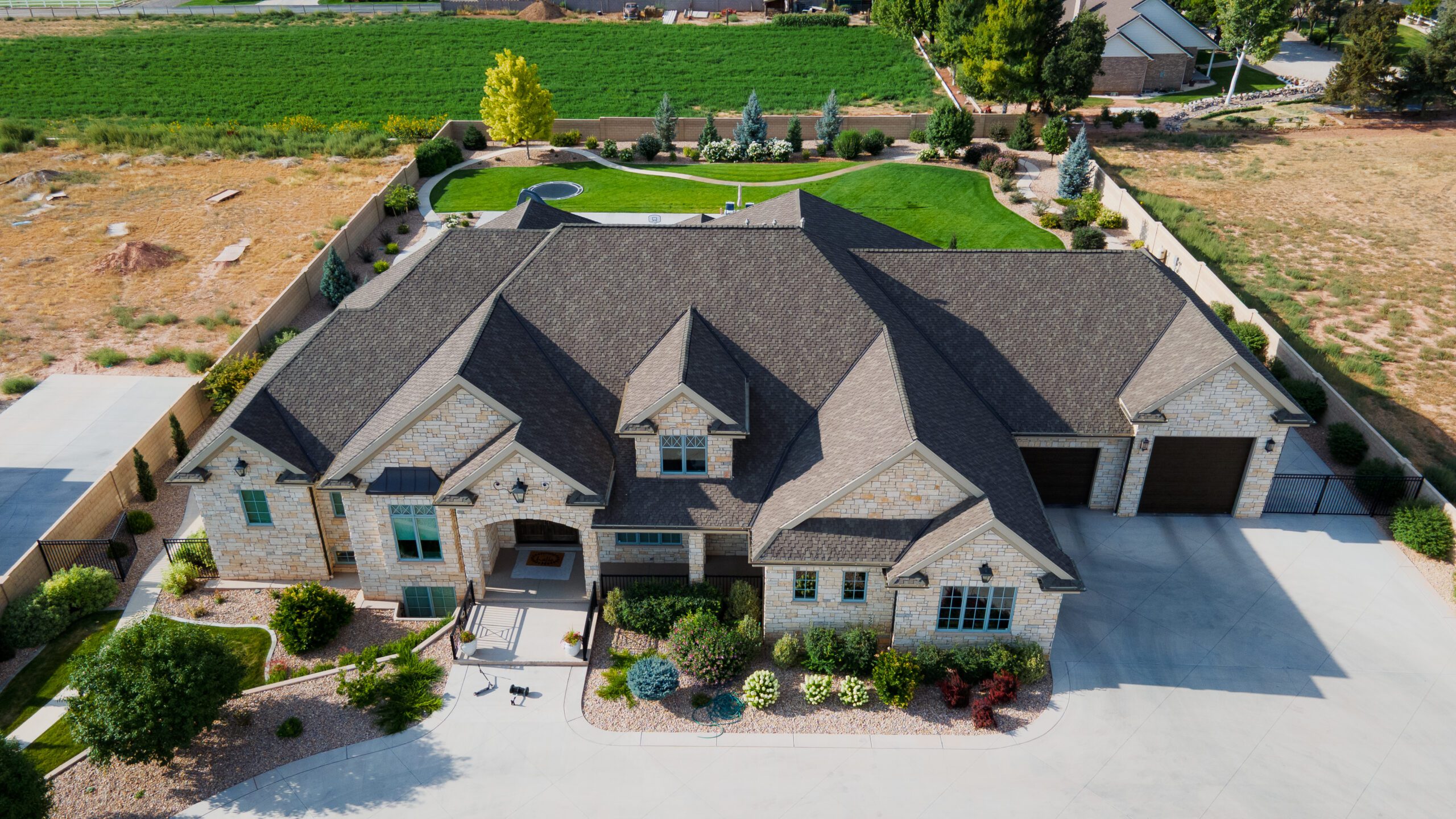 TNT Custom Roofing team at work